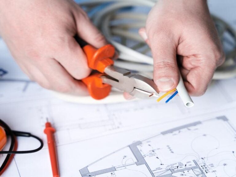 How to Find a Trusted Electrician to Service Your Home in Livonia, MI